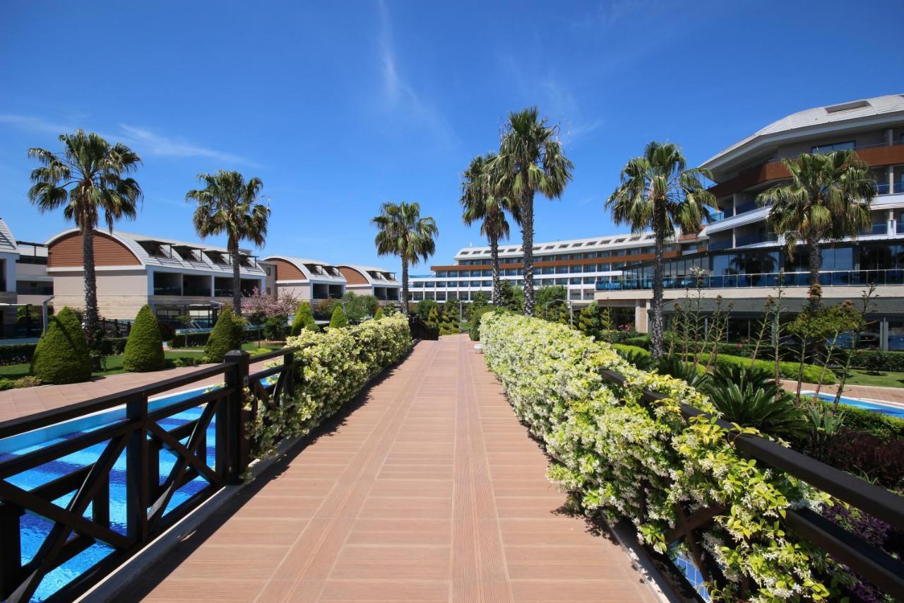 Hotel Tui Magic Life Jacaranda Side Exterior foto Royal Beach Palace
