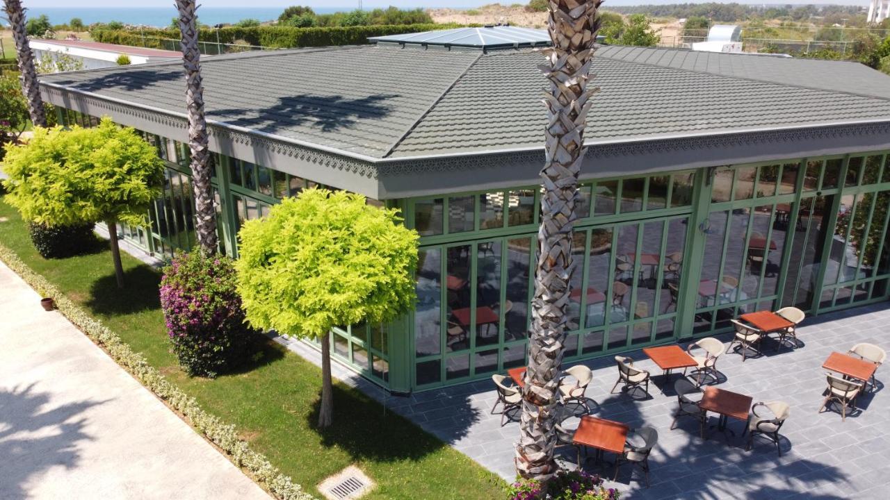 Hotel Tui Magic Life Jacaranda Side Exterior foto The restaurant
