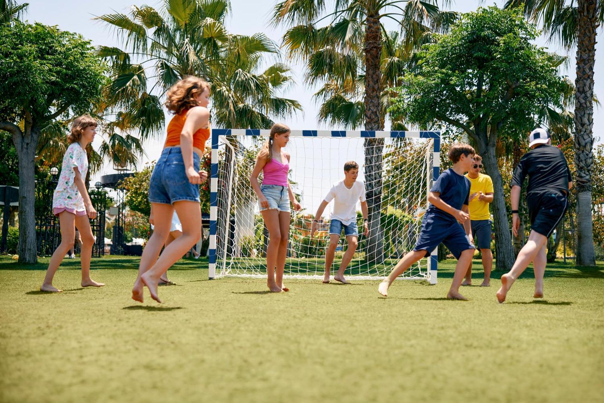 Hotel Tui Magic Life Jacaranda Side Exterior foto A game of football at the 2004 Olympics